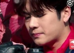 吃瓜娱乐圈王嘉尔